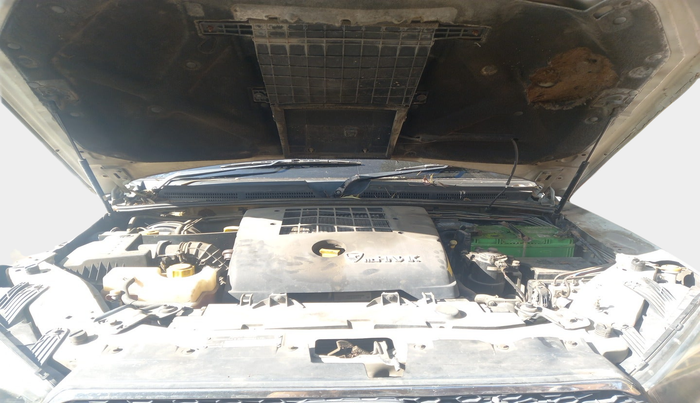 2015 Mahindra Scorpio S6 PLUS, Diesel, Manual, 81,759 km, exterior