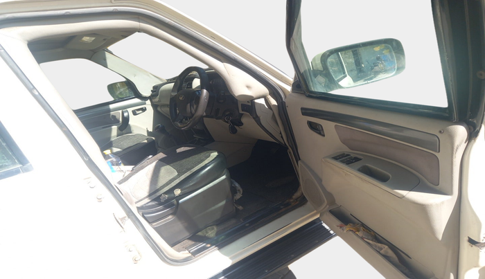 2015 Mahindra Scorpio S6 PLUS, Diesel, Manual, 81,759 km, interior