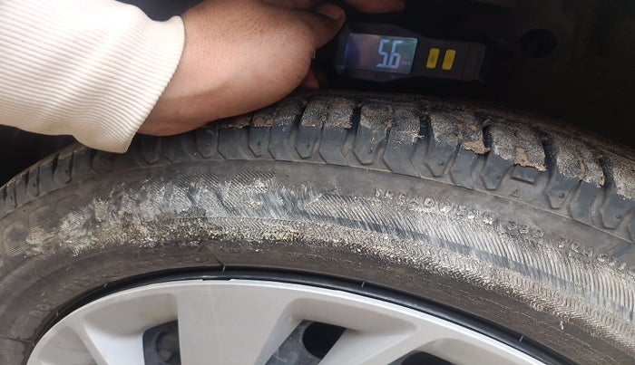 2024 Maruti Ertiga VXI CNG, Petrol, Manual, 13,908 km, tyre