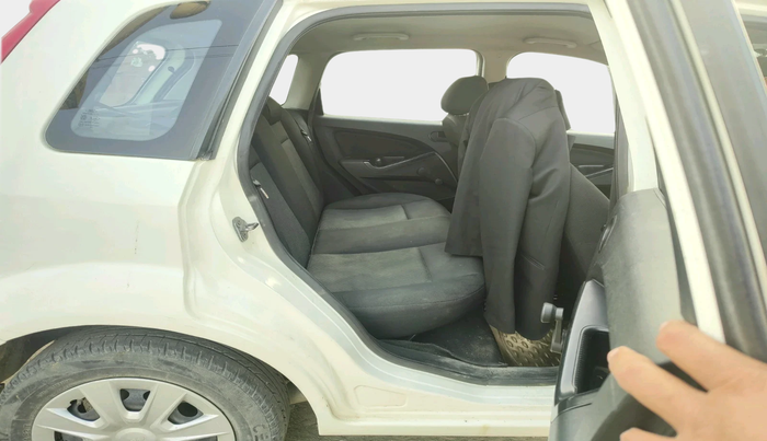 2015 Ford Figo EXI 1.2 PETROL, Petrol, Manual, 1,33,392 km, interior