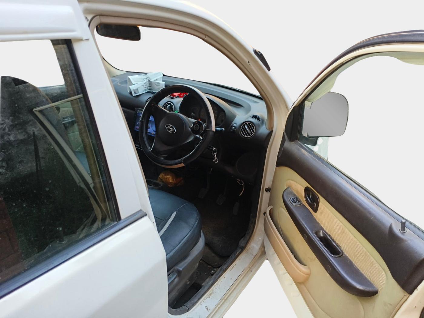 2011 Hyundai Santro Xing GL PLUS, Petrol, Manual, 1,84,245 km, interior