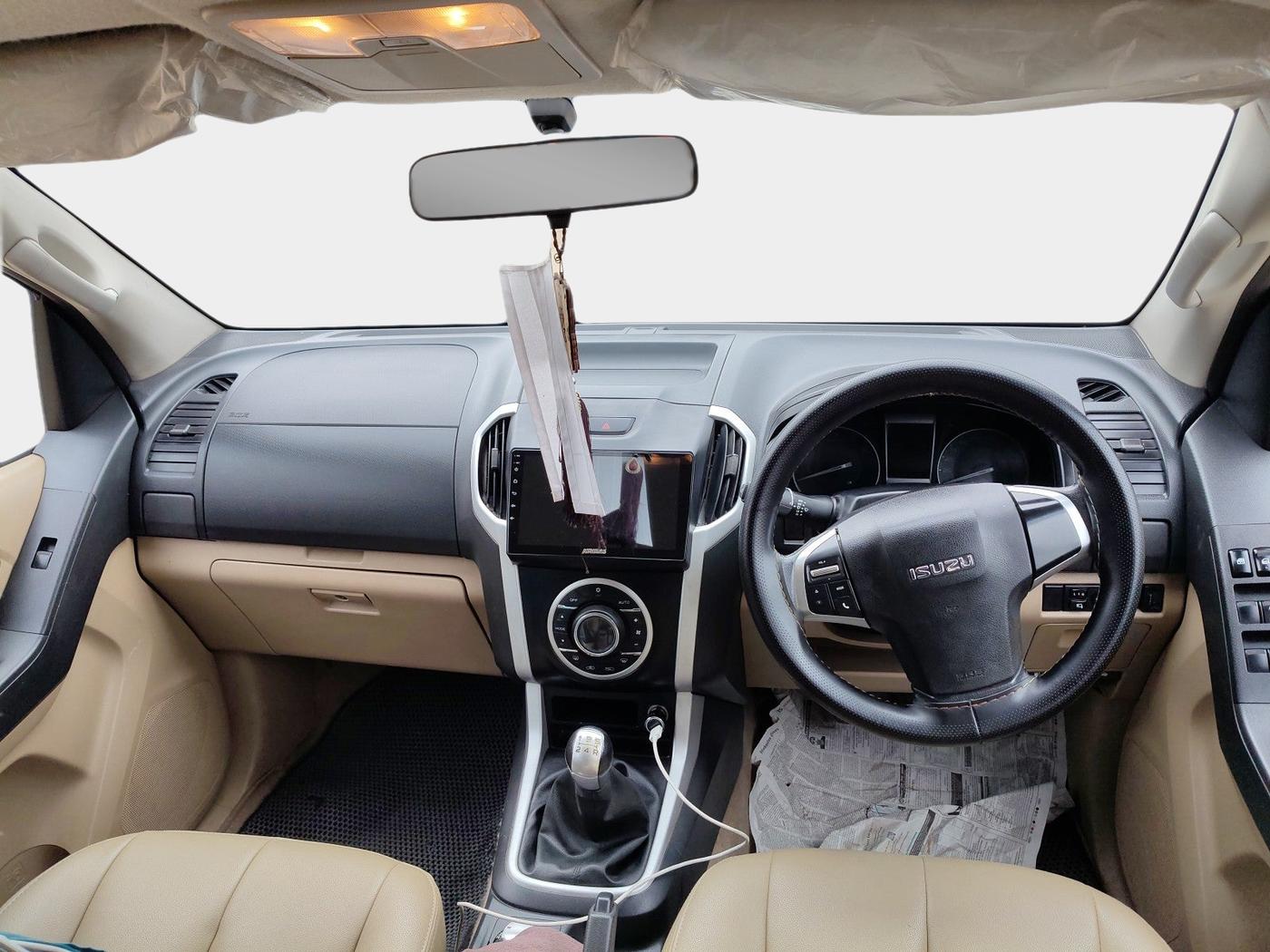 2018 ISUZU D-Max V Cross 4*4 MT, Diesel, Manual, 69,141 km, interior