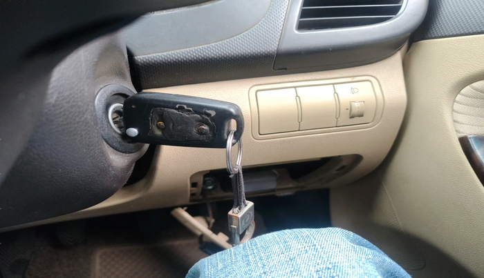 2013 Hyundai Verna FLUIDIC 1.6 CRDI EX, Diesel, Manual, 1,40,405 km, interior