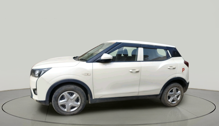 2021 Mahindra XUV300 W4 1.2 PETROL, Petrol, Manual, 48,906 km, exterior