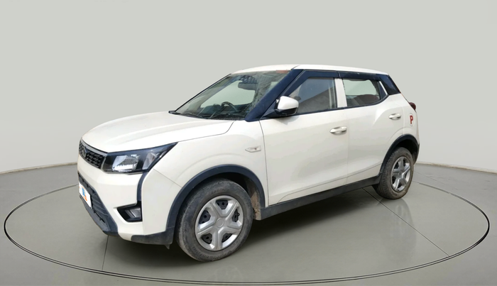 2021 Mahindra XUV300 W4 1.2 PETROL, Petrol, Manual, 48,906 km, exterior