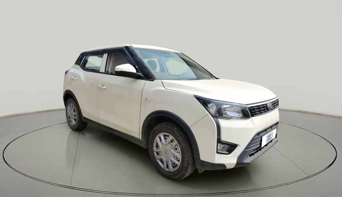 2021 Mahindra XUV300 W4 1.2 PETROL, Petrol, Manual, 48,906 km, exterior