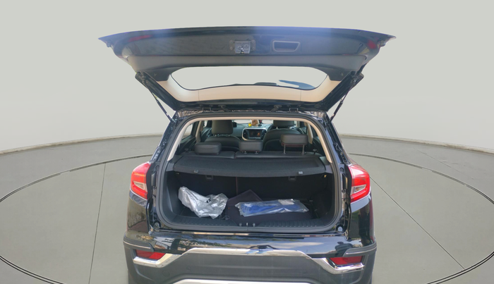 2023 Mahindra XUV300 W8 (O) 1.2 PETROL, Petrol, Manual, 3,359 km, exterior