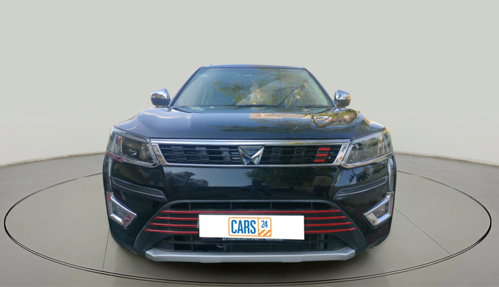 2023 Mahindra XUV300 W8 (O) 1.2 PETROL, Petrol, Manual, 3,359 km, exterior