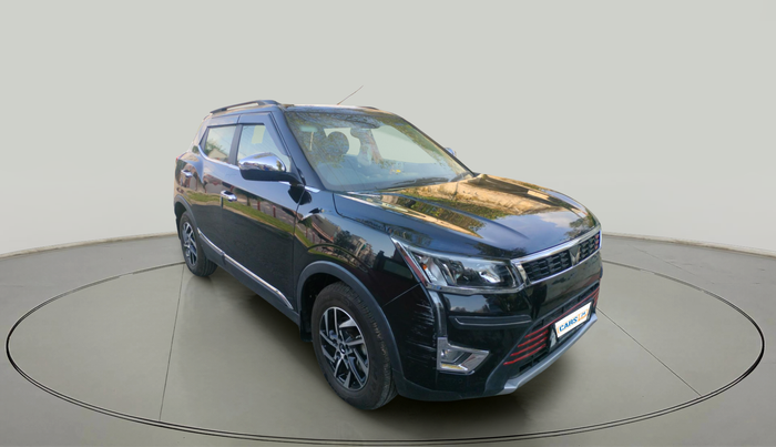 2023 Mahindra XUV300 W8 (O) 1.2 PETROL, Petrol, Manual, 3,359 km, exterior