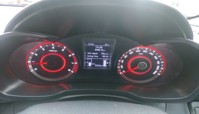 2023 Mahindra XUV300 W8 (O) 1.2 PETROL, Petrol, Manual, 3,359 km, interior