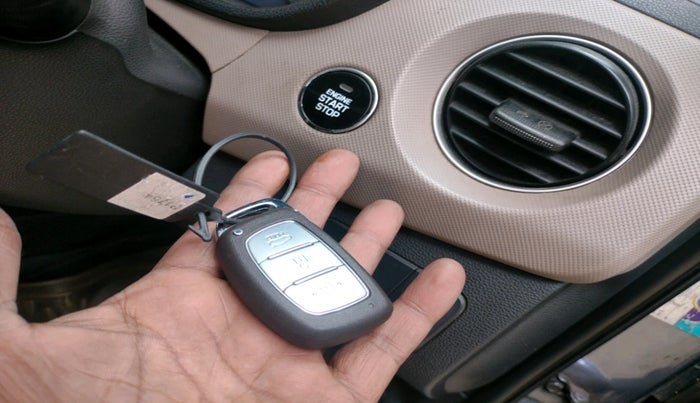 2015 Hyundai Grand i10 ASTA 1.2 KAPPA VTVT, Petrol, Manual, 1,61,329 km, interior