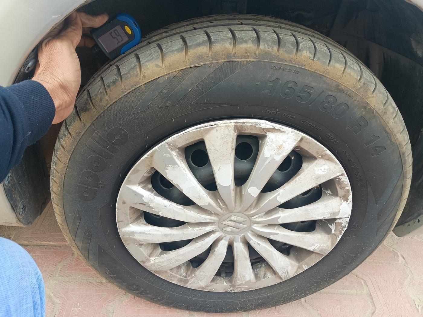 2015 Maruti Swift Dzire VDI, Diesel, Manual, 1,60,752 km, tyre