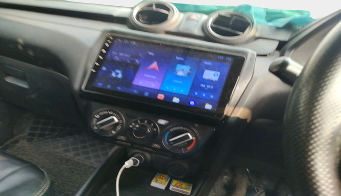 2019 Maruti Swift LXI, Petrol, Manual, 2,04,731 km, interior