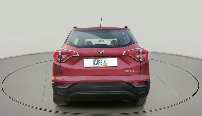 2023 Mahindra XUV300 W6 1.2 PETROL, Petrol, Manual, 33,939 km, exterior