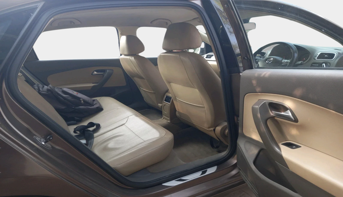 2015 Volkswagen Vento HIGHLINE DIESEL 1.5, Diesel, Manual, 1,24,196 km, interior