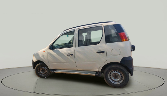 2013 Mahindra Quanto C2, Diesel, Manual, 92,941 km, exterior