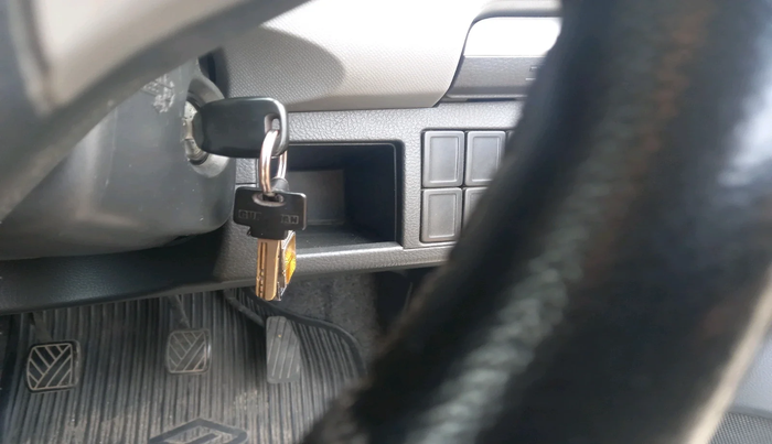 2011 Maruti Wagon R 1.0 LXI, Petrol, Manual, 86,350 km, interior