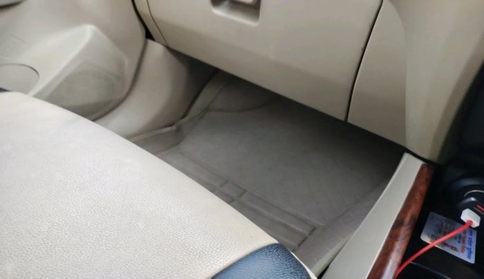 2017 Maruti Dzire VDI, Diesel, Manual, 1,31,598 km, interior