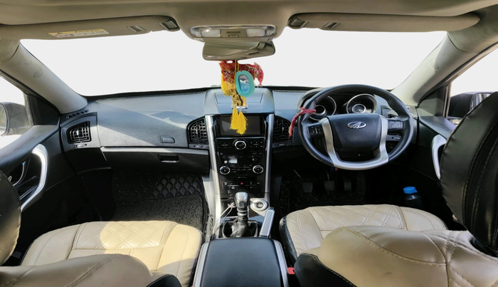 2019 Mahindra XUV500 W9, Diesel, Manual, 63,207 km, interior