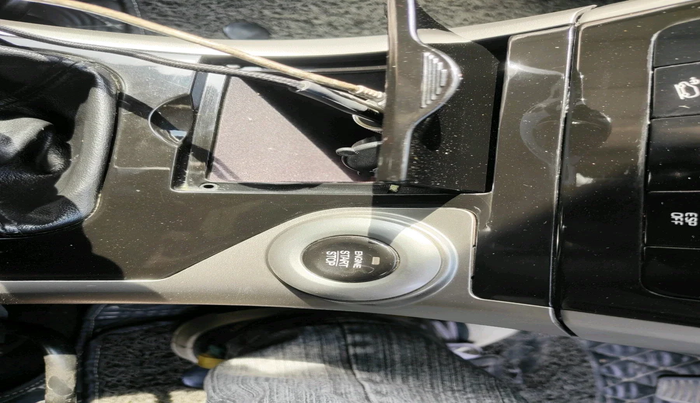 2019 Mahindra XUV500 W9, Diesel, Manual, 63,207 km, interior