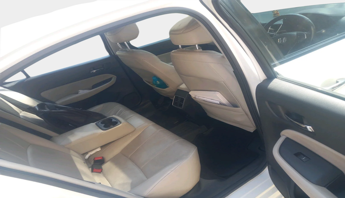 2022 Honda City ZX HYBRID, Hybrid, Automatic, 66,385 km, interior