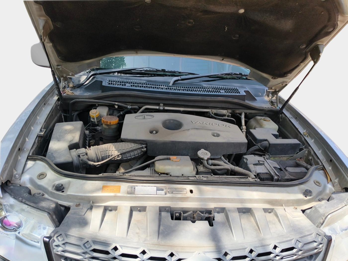2015 Tata Safari Storme 2.2 LX 4X2, Diesel, Manual, 1,31,428 km, exterior