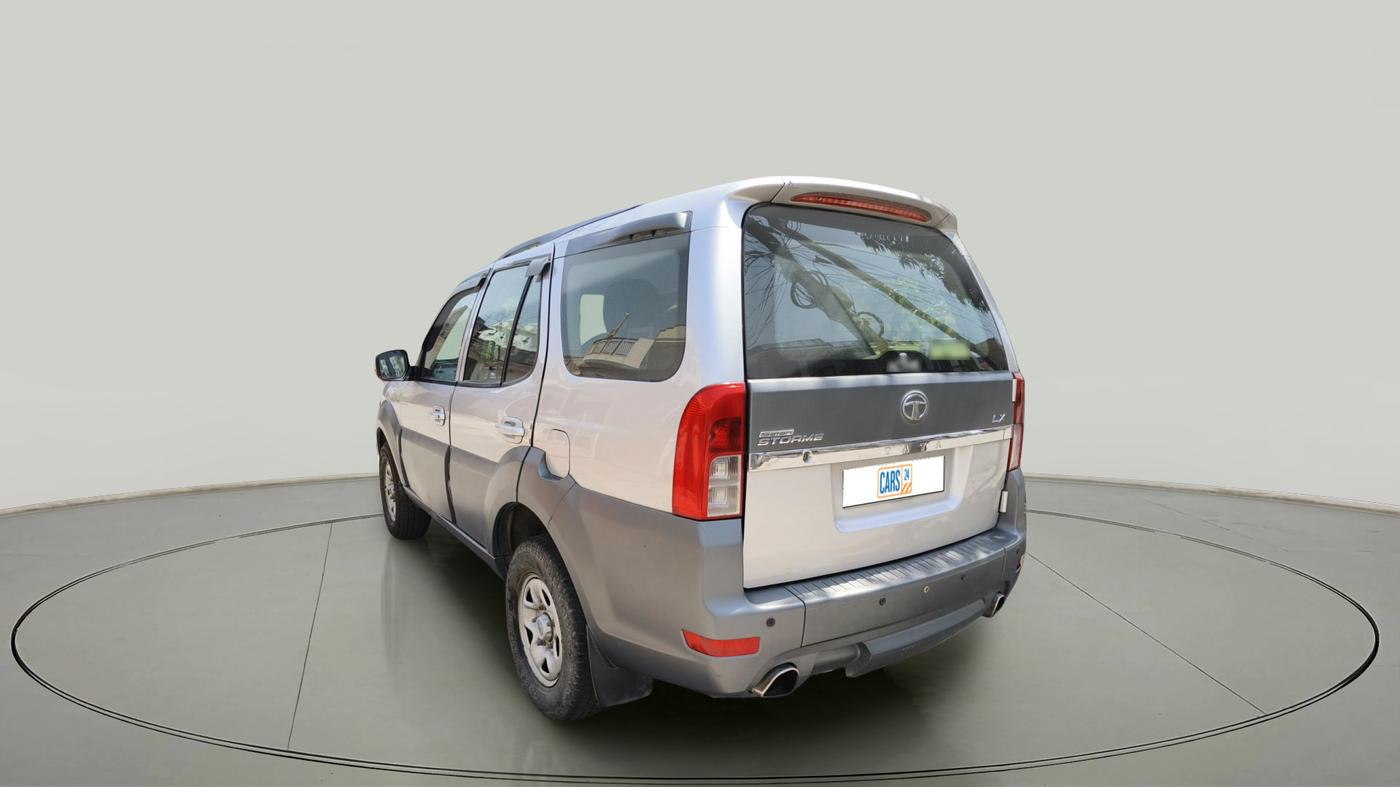 2015 Tata Safari Storme 2.2 LX 4X2, Diesel, Manual, 1,31,428 km, exterior