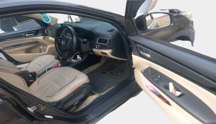 2019 Honda Amaze 1.2L I-VTEC VX, Petrol, Manual, 1,77,280 km, interior