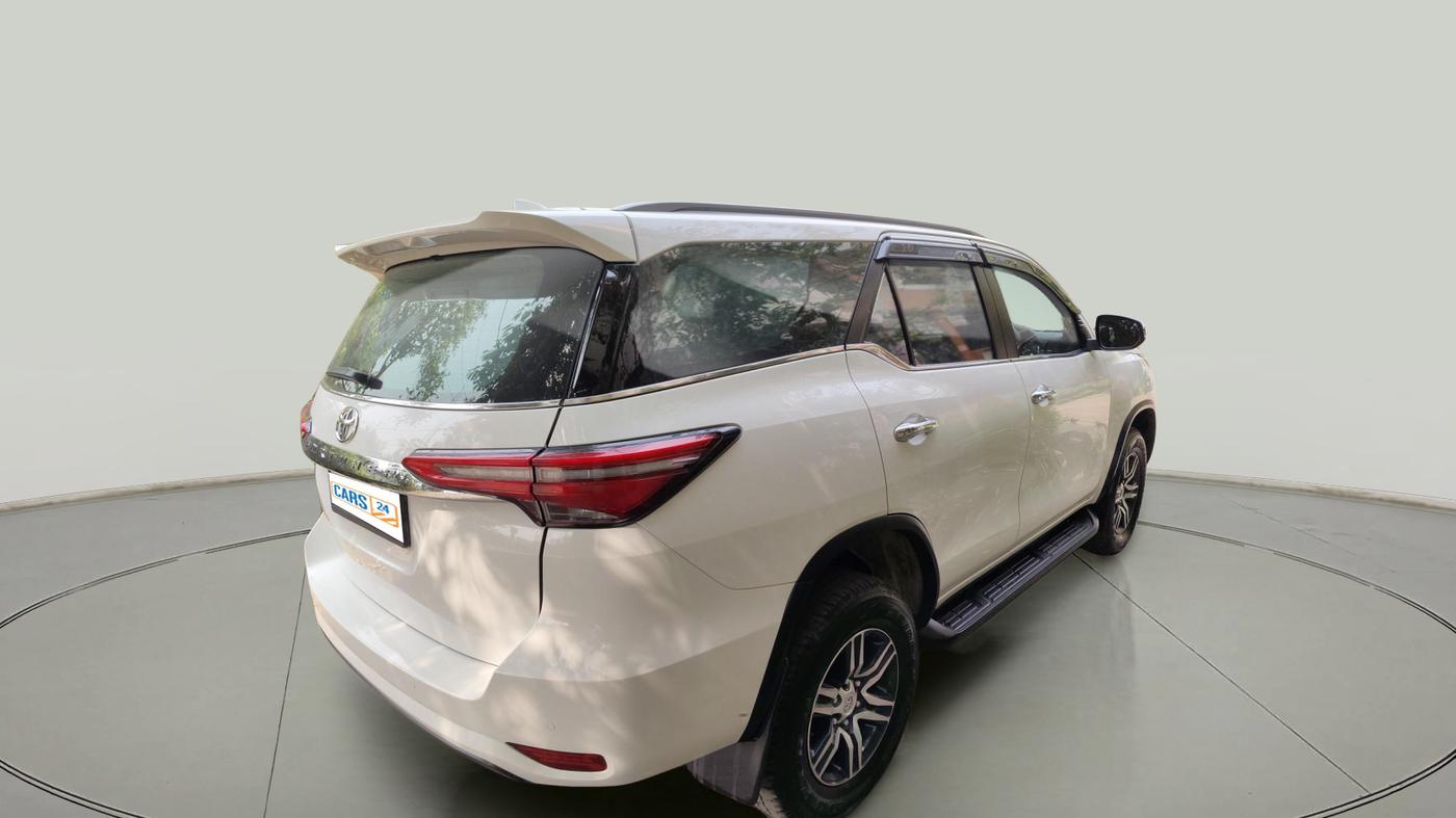 2023 Toyota Fortuner 4X2 AT 2.8 DIESEL, Diesel, Automatic, 42,436 km, exterior
