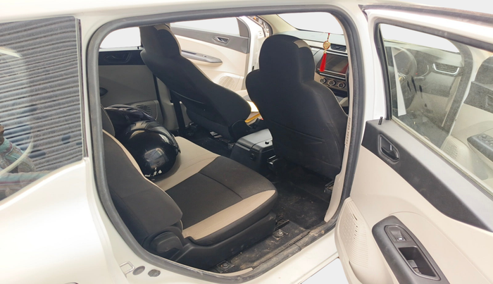 2021 Renault TRIBER RXE MT, Petrol, Manual, 22,537 km, interior