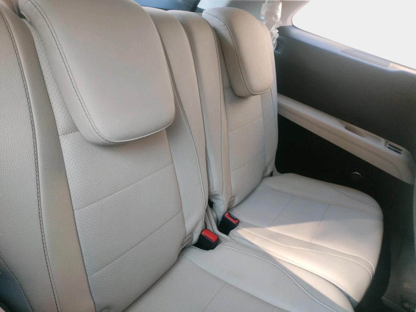 2023 Mercedes Benz GLS 400D 4MATIC , Diesel, Automatic, 70,399 km, interior