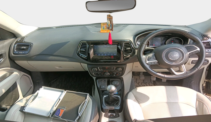 2018 Jeep Compass LIMITED (O) 2.0 DIESEL 4X4, Diesel, Manual, 1,11,336 km, interior