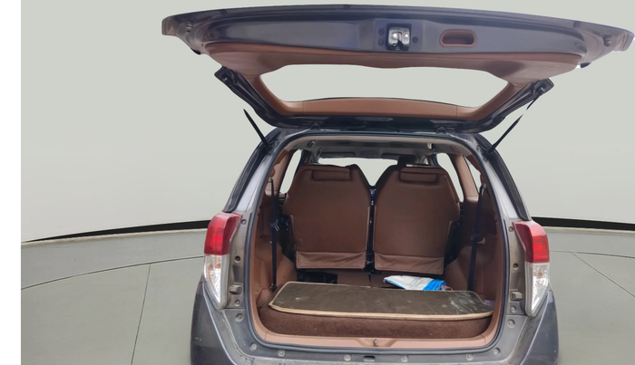 2017 Toyota Innova Crysta 2.8 GX AT 7 STR, Diesel, Automatic, 1,61,443 km, exterior