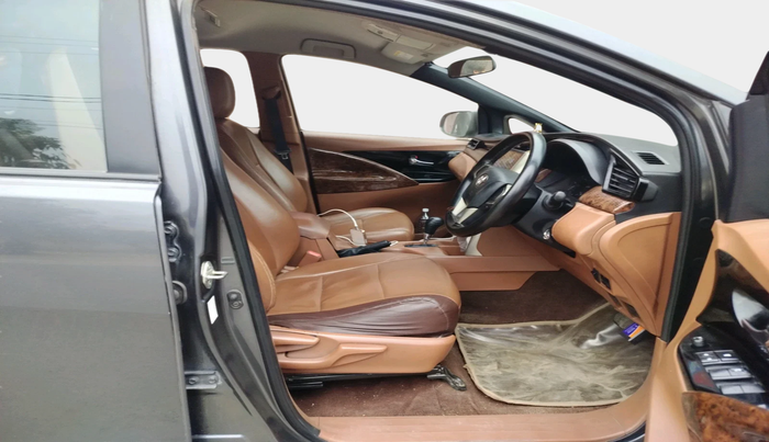 2017 Toyota Innova Crysta 2.8 GX AT 7 STR, Diesel, Automatic, 1,61,443 km, interior