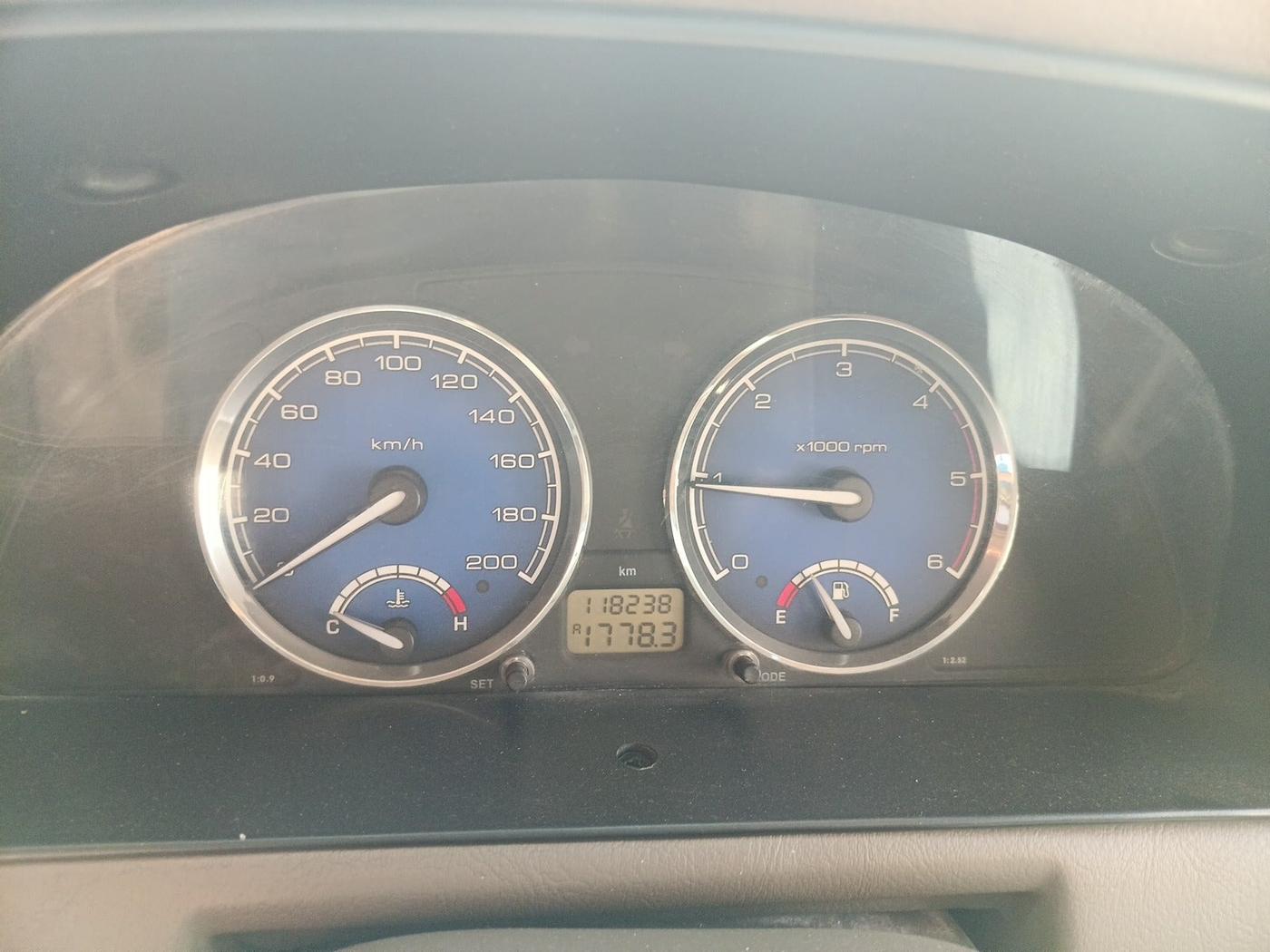 2012 Tata Safari 4X2 LX DICOR, Diesel, Manual, 1,18,235 km, interior