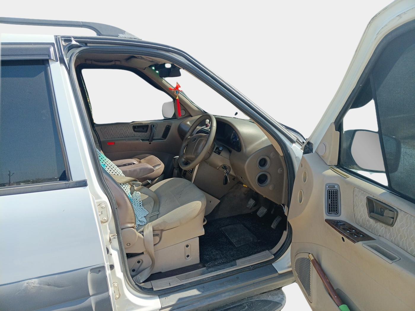 2012 Tata Safari 4X2 LX DICOR, Diesel, Manual, 1,18,235 km, interior