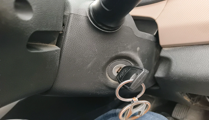 2018 Hyundai Grand i10 SPORTZ 1.2 KAPPA VTVT, Petrol, Manual, 1,33,696 km, interior