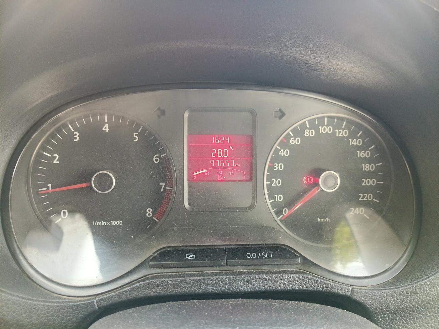 2011 Volkswagen Polo COMFORTLINE 1.2L PETROL, Petrol, Manual, 93,653 km, interior