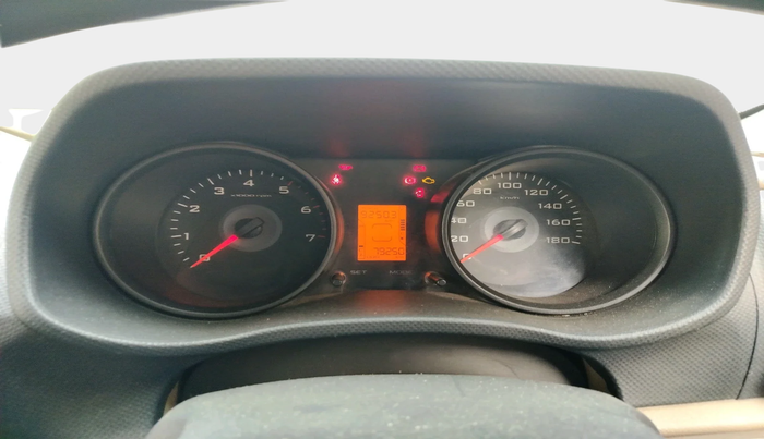 2016 Mahindra TUV300 T8, Diesel, Manual, 79,250 km, interior