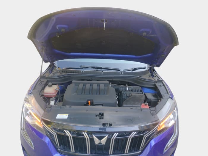 2021 Mahindra XUV700 AX 7 P AT 7 STR, Petrol, Automatic, 47,865 km, exterior