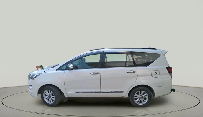 2017 Toyota Innova Crysta 2.4 ZX 7 STR, Diesel, Manual, 2,04,659 km, exterior