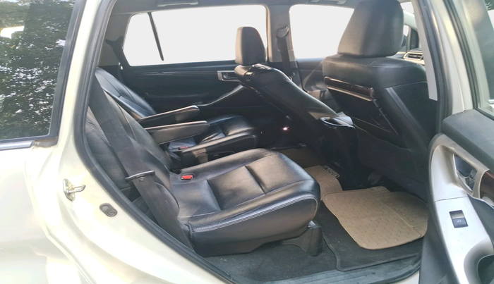 2017 Toyota Innova Crysta 2.4 ZX 7 STR, Diesel, Manual, 2,04,659 km, interior