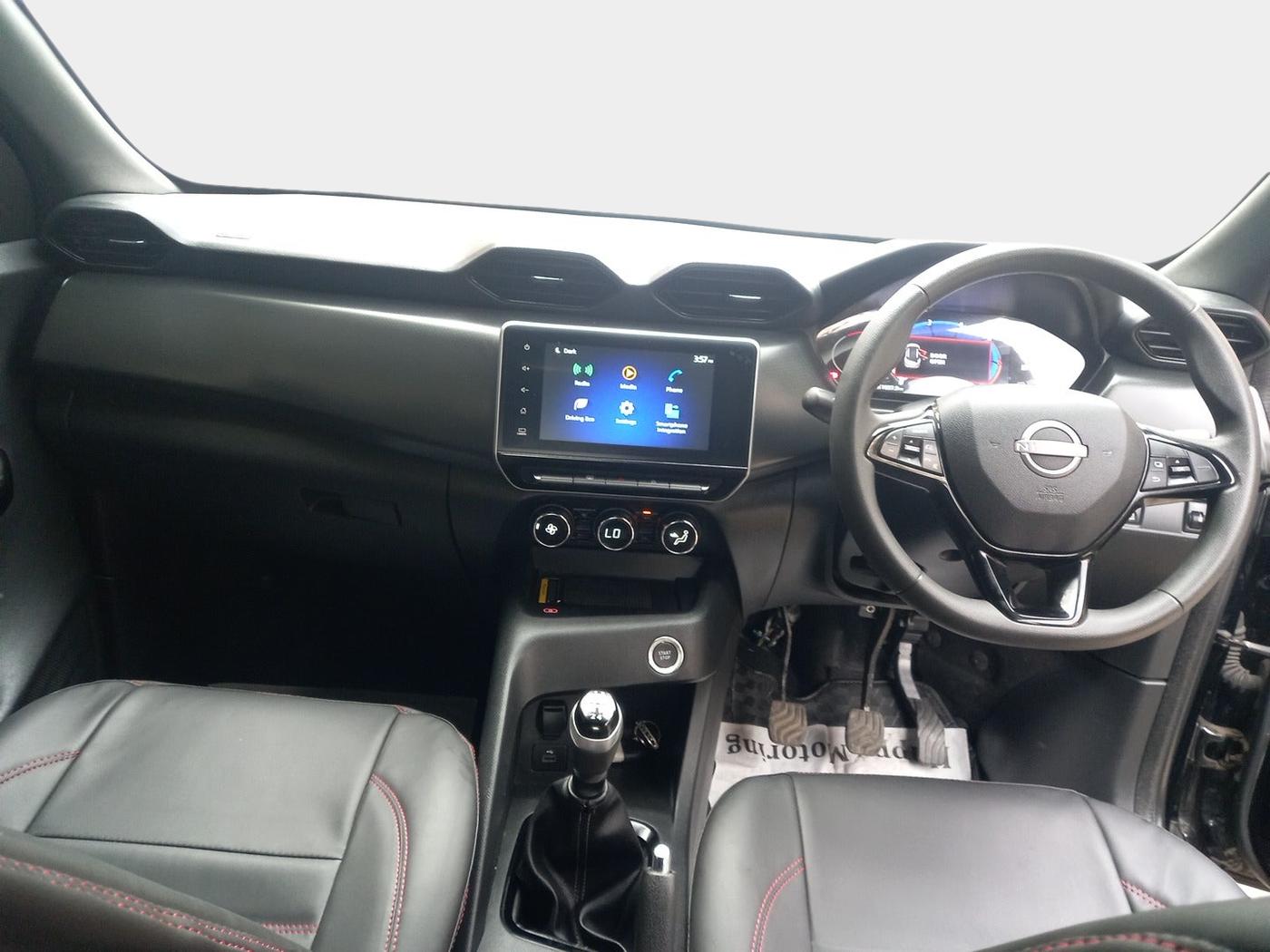 2023 Nissan MAGNITE XV MT, Petrol, Manual, 10,222 km, interior