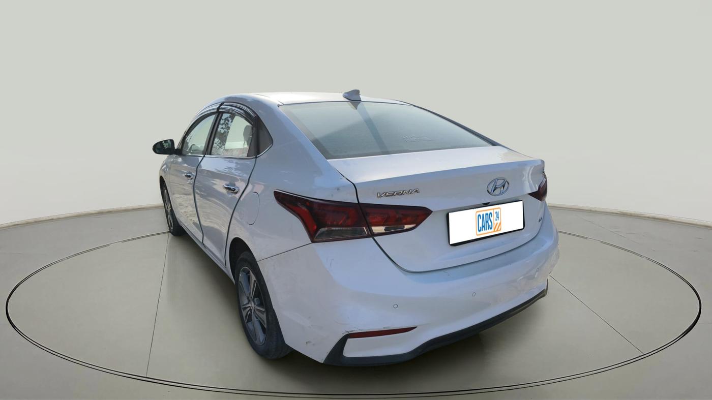 2020 Hyundai Verna 1.6 CRDI SX, Diesel, Manual, 1,07,054 km, exterior