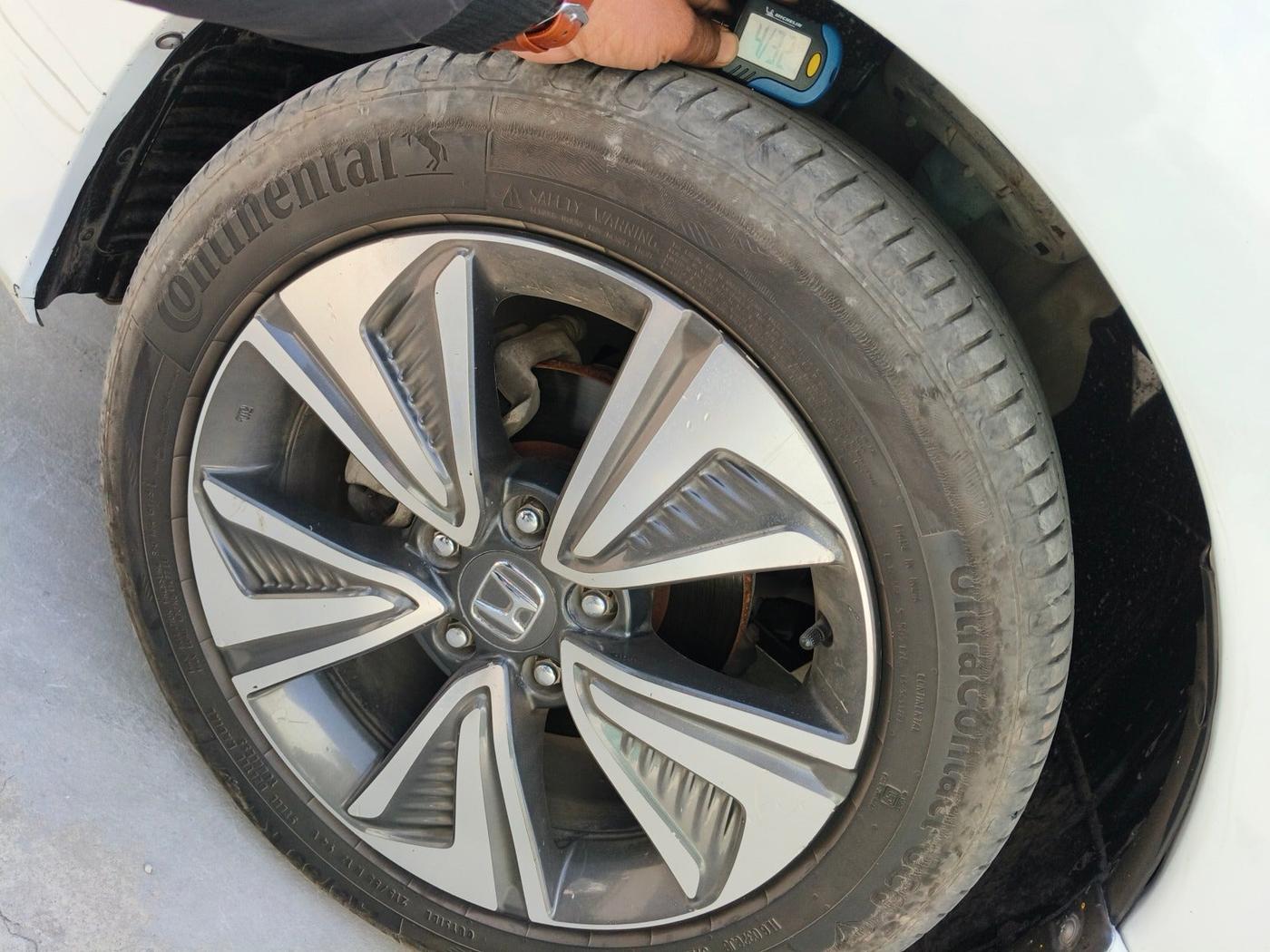2019 Honda Civic 1.6L I-DTEC ZX MT, Diesel, Manual, 1,23,993 km, tyre
