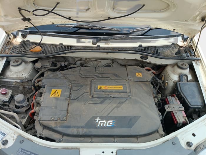 2018 Mahindra E VERITO D2, Electric, Automatic, 74,941 km, exterior