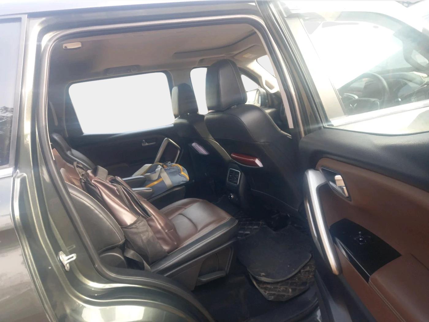 2022 Mahindra SCORPIO-N Z8 L DIESEL AT 2WD 6 STR, Diesel, Automatic, 47,572 km, interior
