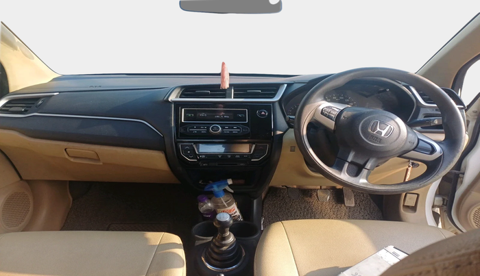 2017 Honda Amaze 1.2L I-VTEC S, Petrol, Manual, 88,502 km, interior