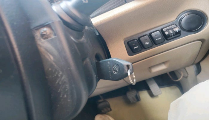 2019 Mahindra TUV300 T6 PLUS, Diesel, Manual, 2,28,033 km, interior
