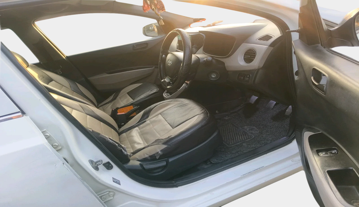 2016 Hyundai Xcent S 1.2, Petrol, Manual, 89,559 km, interior